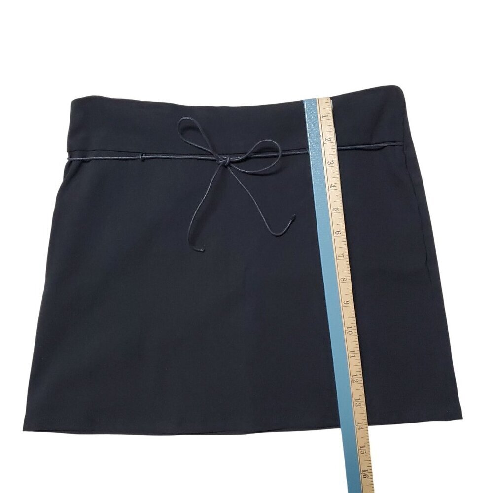 Black Mini Skirt - Size 7 Junior - Picture 6 of 9